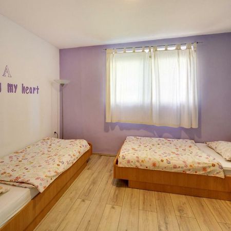 Figa Apartman Benko Milatic Jelsa  Esterno foto