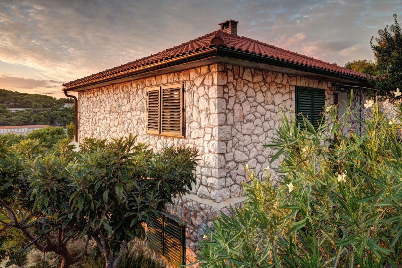 Figa Apartman Benko Milatic Jelsa  Esterno foto